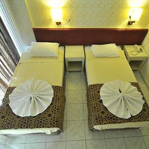 Standard Zimmer mit Kingsize-Bett